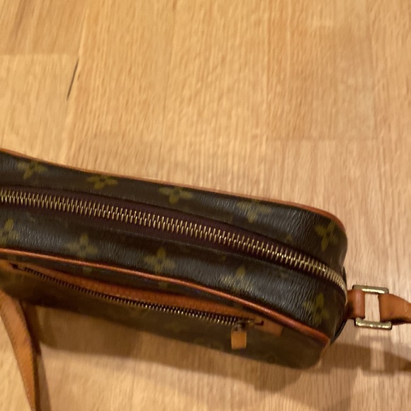 Authentic Louis Vuitton Pochette Cite Monogram Bag Purse Y2K Shoulder Bag Brown - Picture 16 of 17